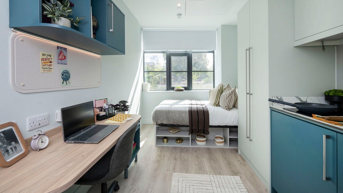 Room Bath Street in Greater London