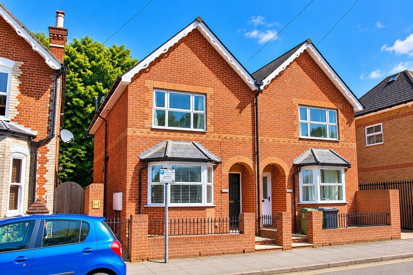 House Markenfield Road in Guildford