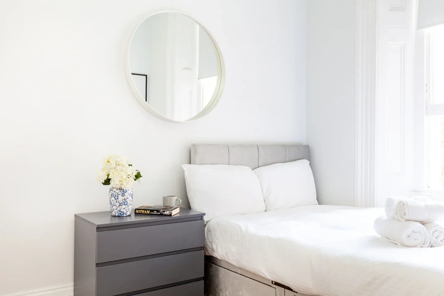 Flat Kensington Gardens Square in City of Westminster