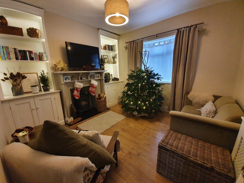 Room Leonard Road in Greater London