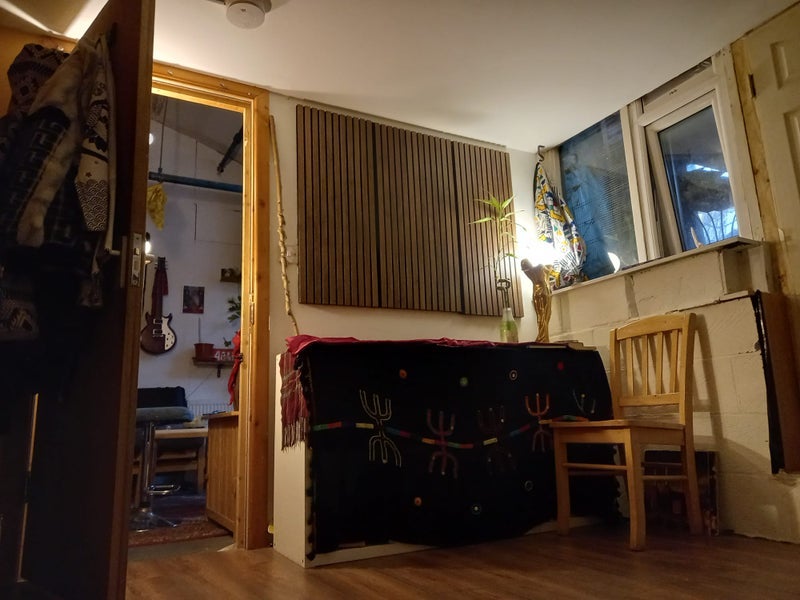 Room Hermitage Road in Greater London