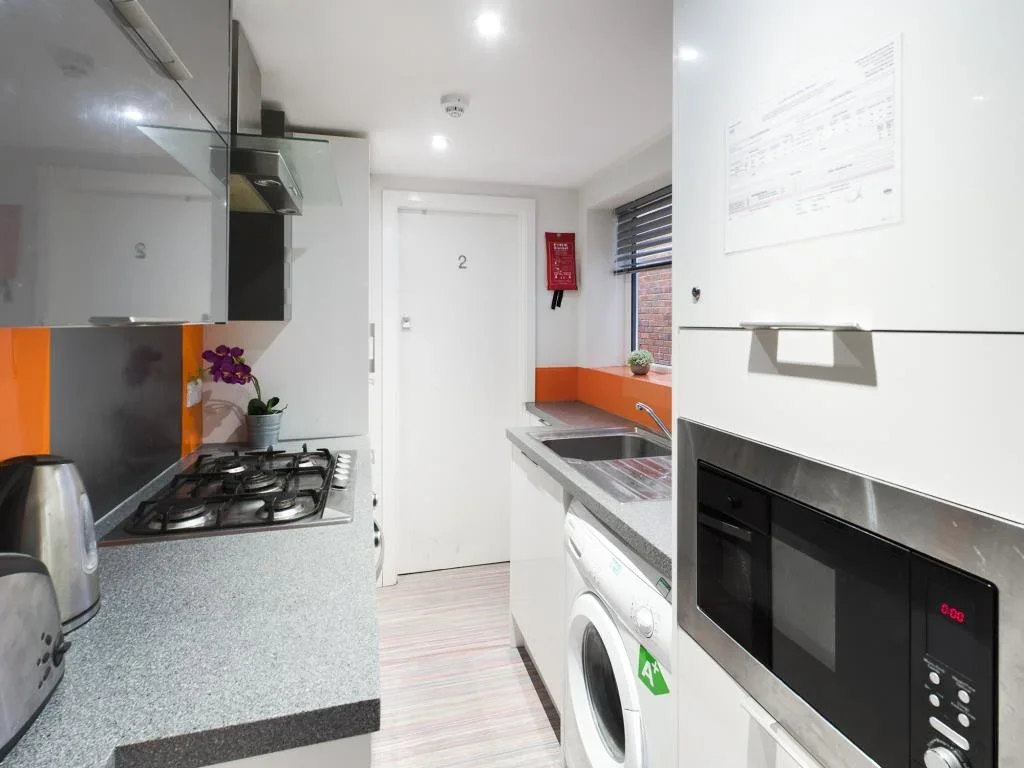 Flat Cauldon Road in Stoke-on-Trent
