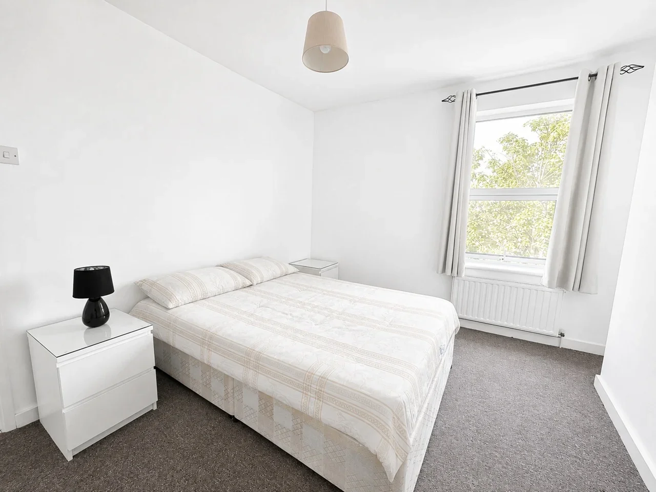 Flat Portway in Greater London