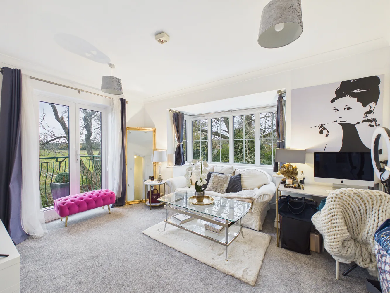 Flat Danes Gardens in Cookham Rise