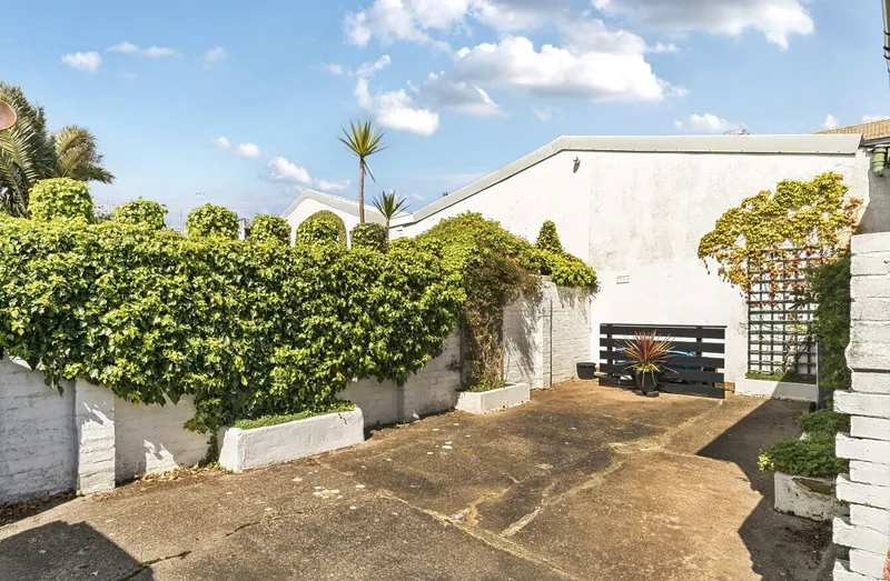 Flat Trelissick Road in Paignton