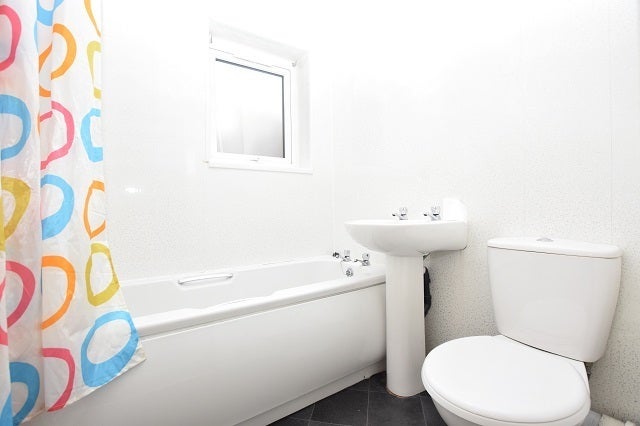 Flat Aldine Court in Sheffield