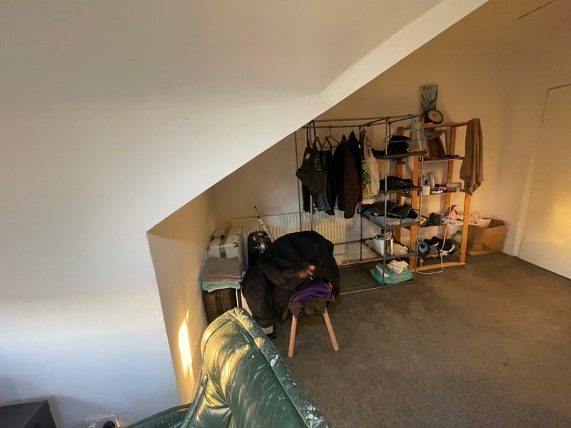 Room Upper Clapton Road in Greater London