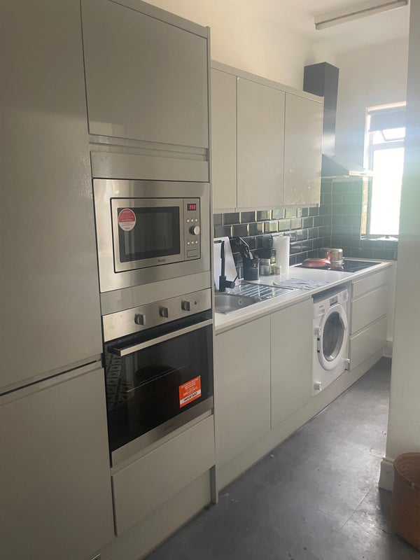 Room Upper Clapton Road in Greater London