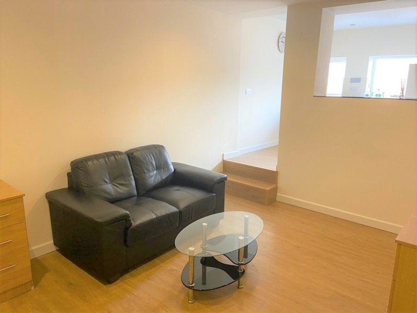Flat The Kingsway in Swansea
