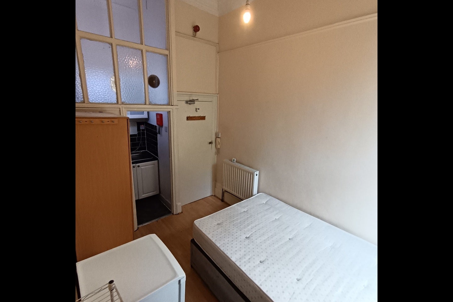 Room Howley Place in City of Westminster