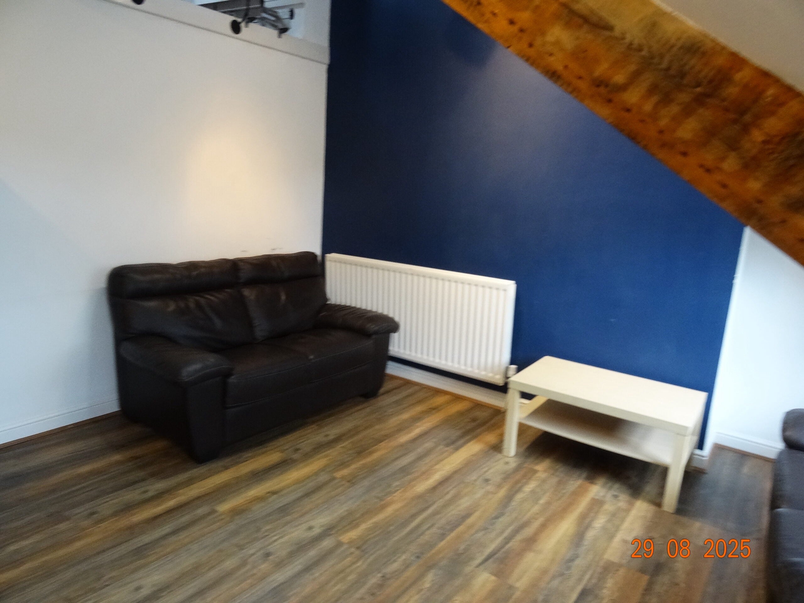 Flat Osborne Terrace in Newcastle upon Tyne