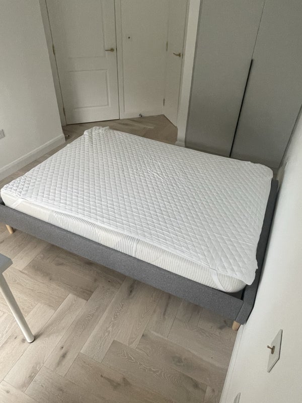 Room Ravensbury Terrace in Greater London