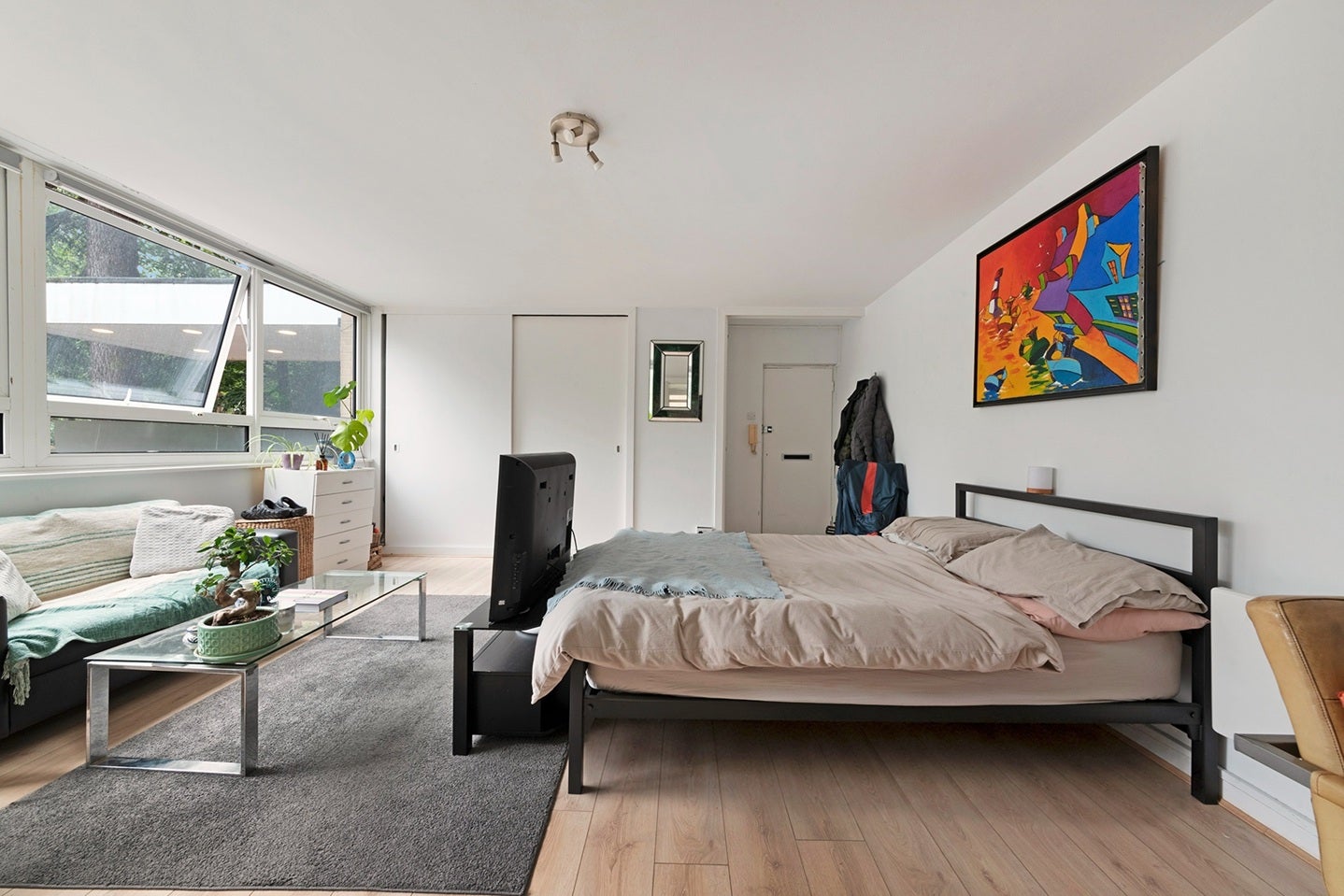 Flat Hornsey Lane in Greater London