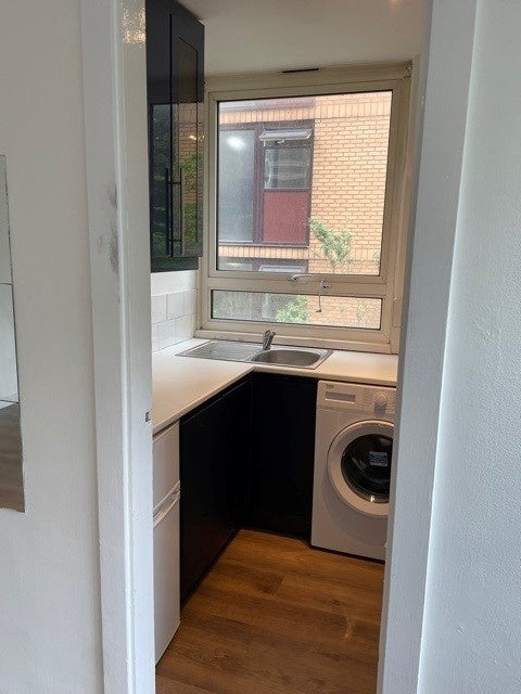 Flat Hornsey Lane in Greater London