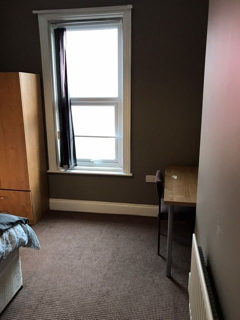 Room Durham Road in Sunderland