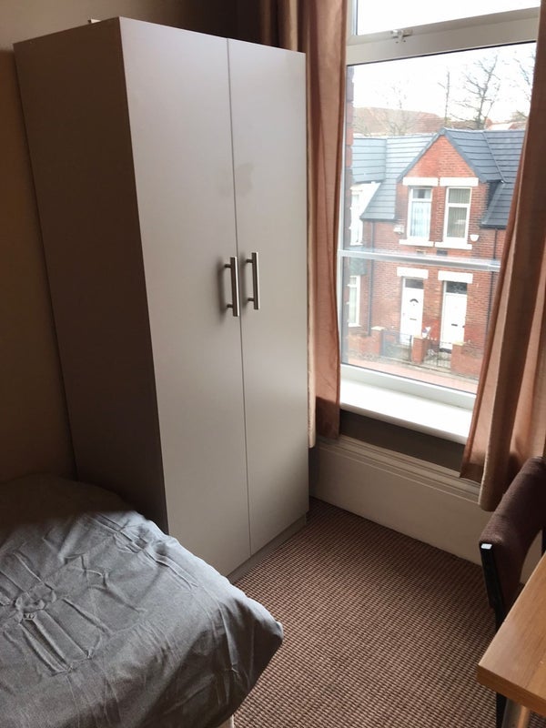 Room Durham Road in Sunderland