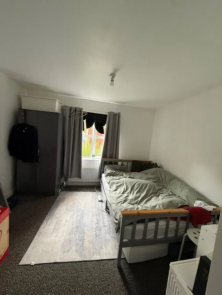 Room Blackhorse Close in Amersham