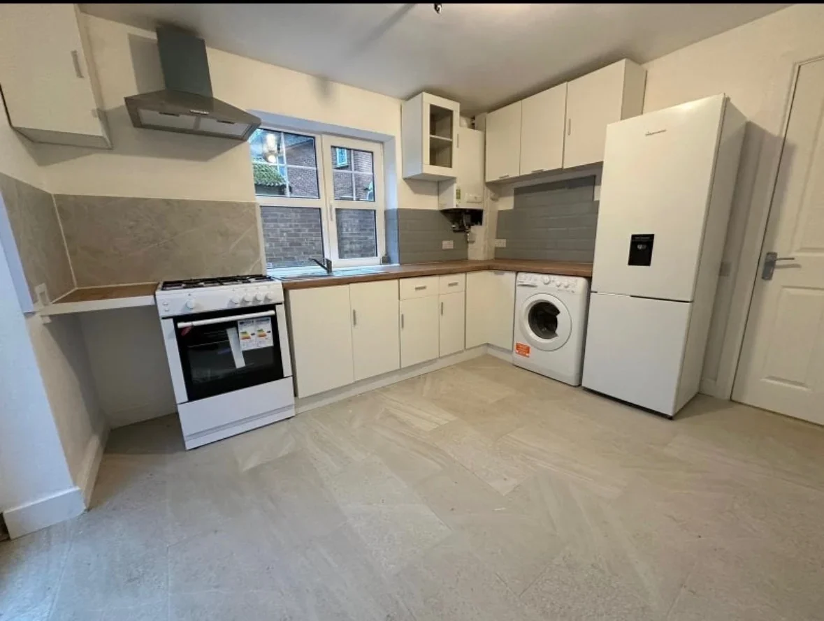 Room Blackhorse Close in Amersham