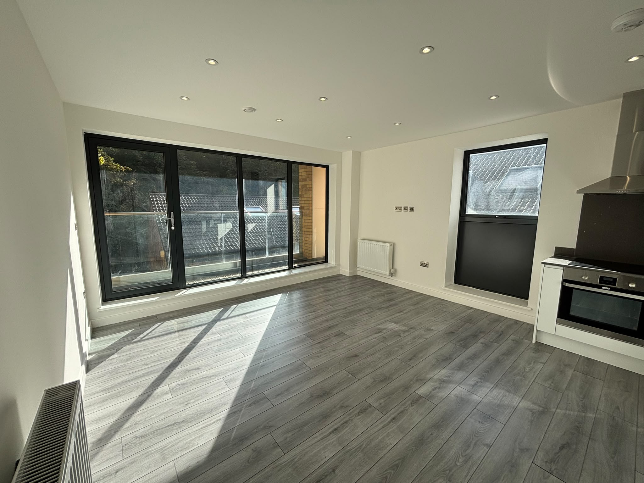 Flat Woolwich Road in Greater London