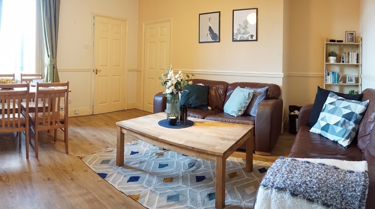 Flat Addycombe Terrace in Newcastle upon Tyne