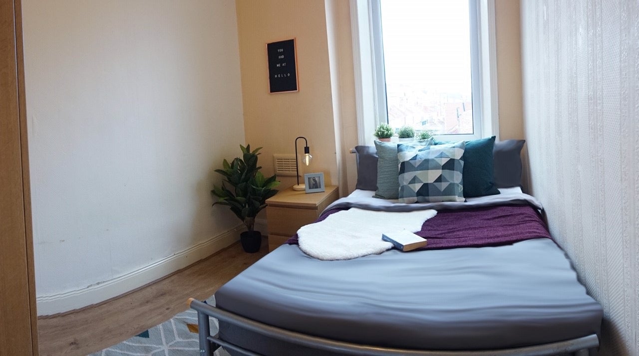 Flat Addycombe Terrace in Newcastle upon Tyne