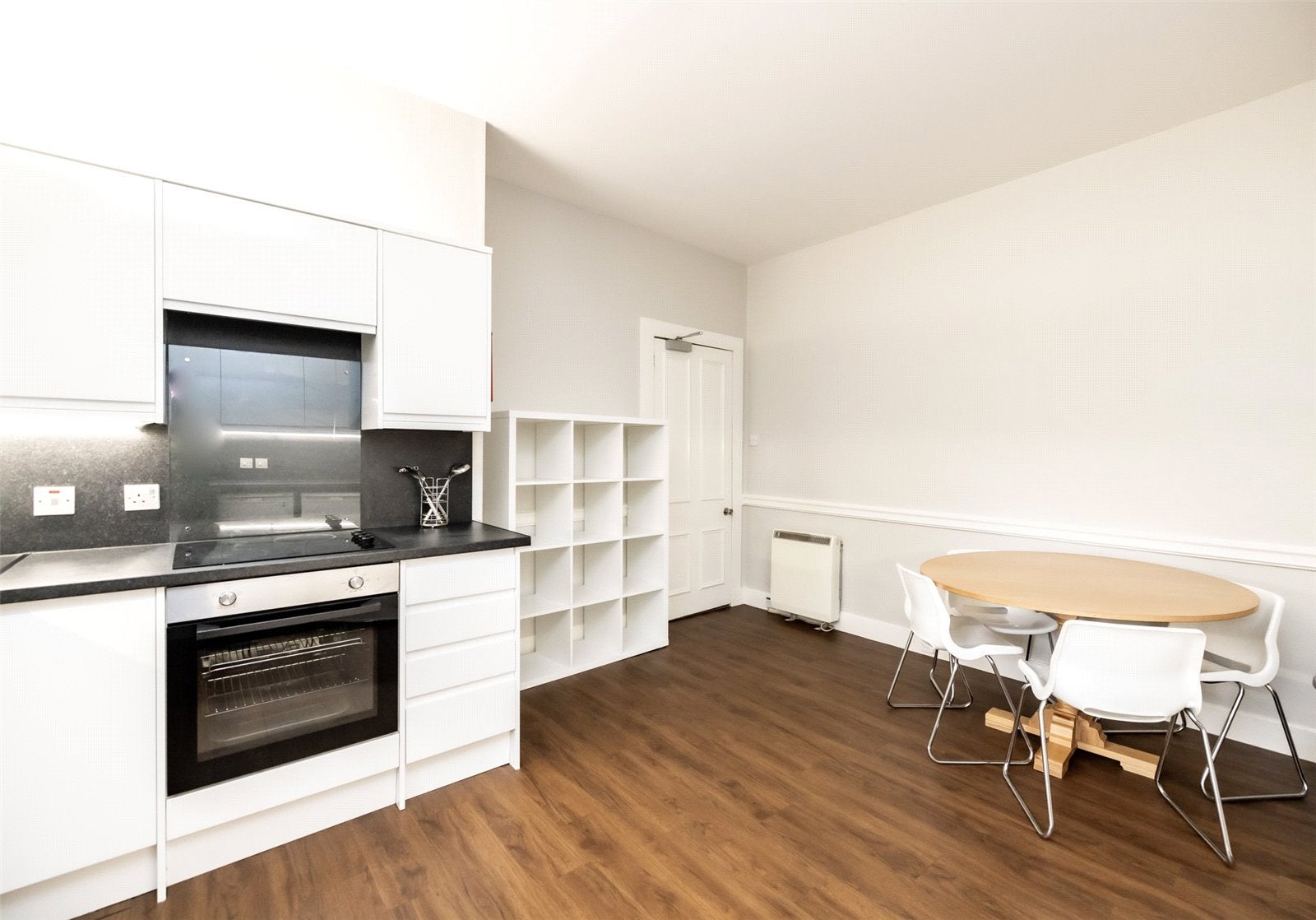 Flat Whitehall Place in Aberdeen City