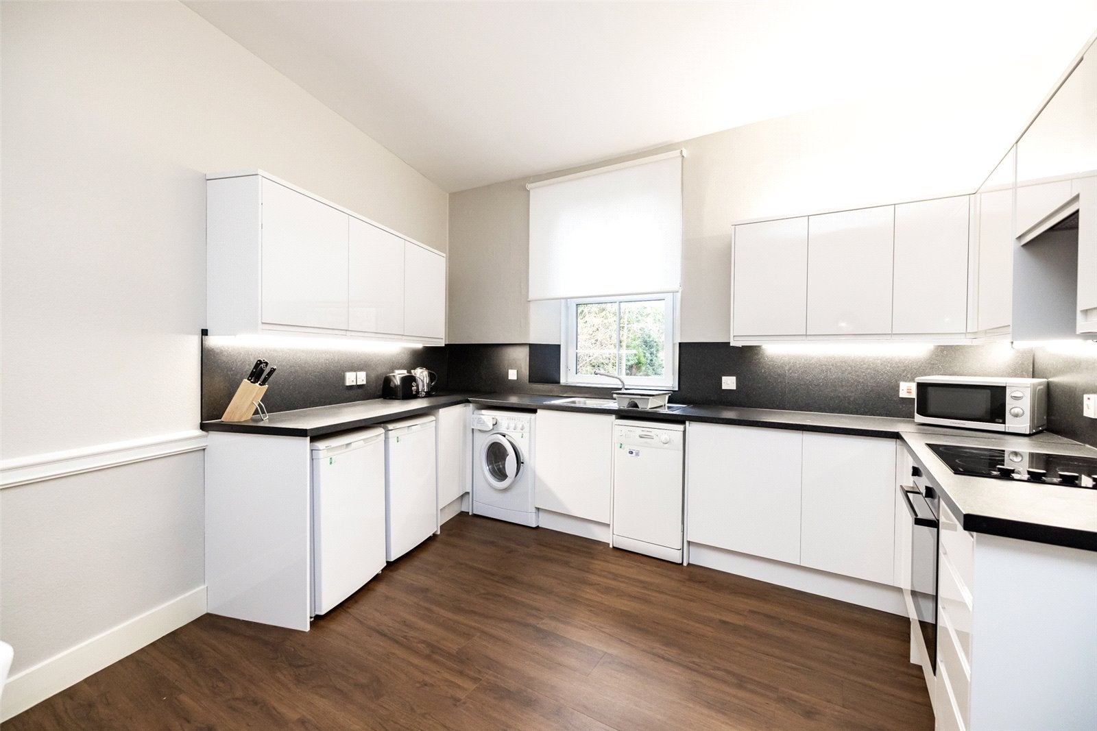 Flat Whitehall Place in Aberdeen City