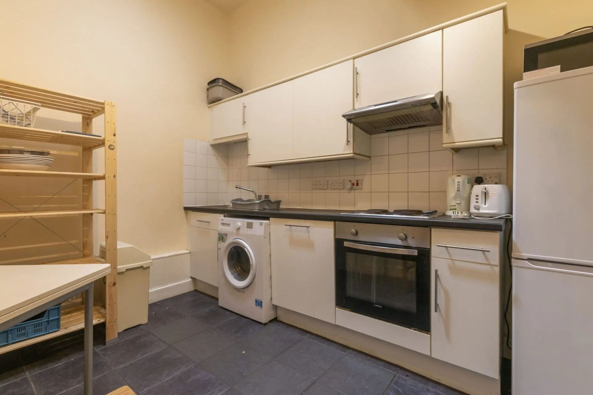 Flat Sciennes Road in City of Edinburgh