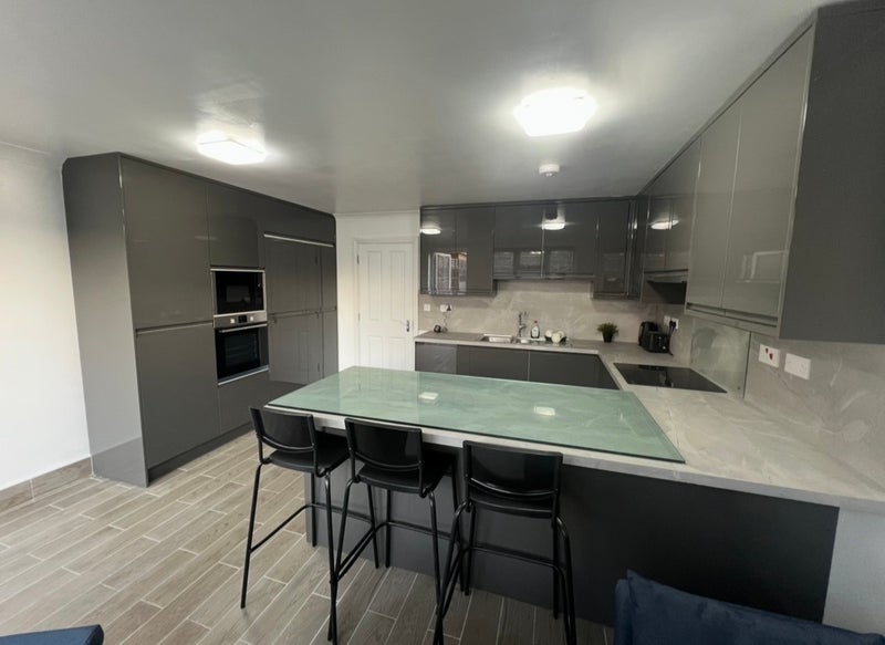 Room Peverel in Greater London