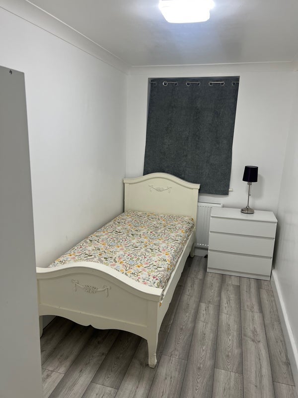 Room Peverel in Greater London