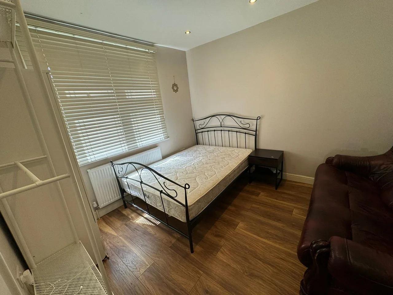 Room Greengate Street in Greater London