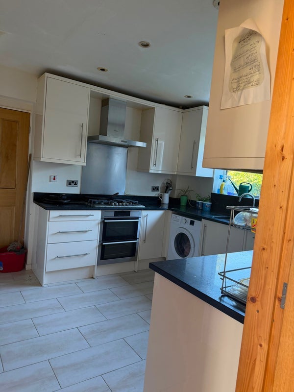 Room Weald Drive in Crawley