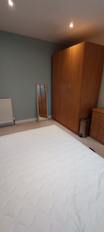 Room Fleurs Avenue in Glasgow