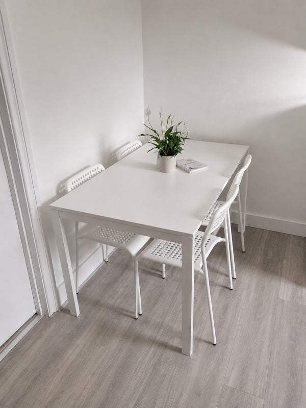 Room East India Dock Road in Greater London