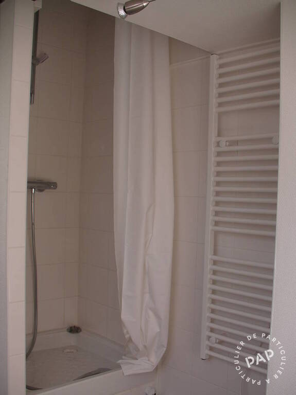 Chambre Rue des Martyrs à Paris