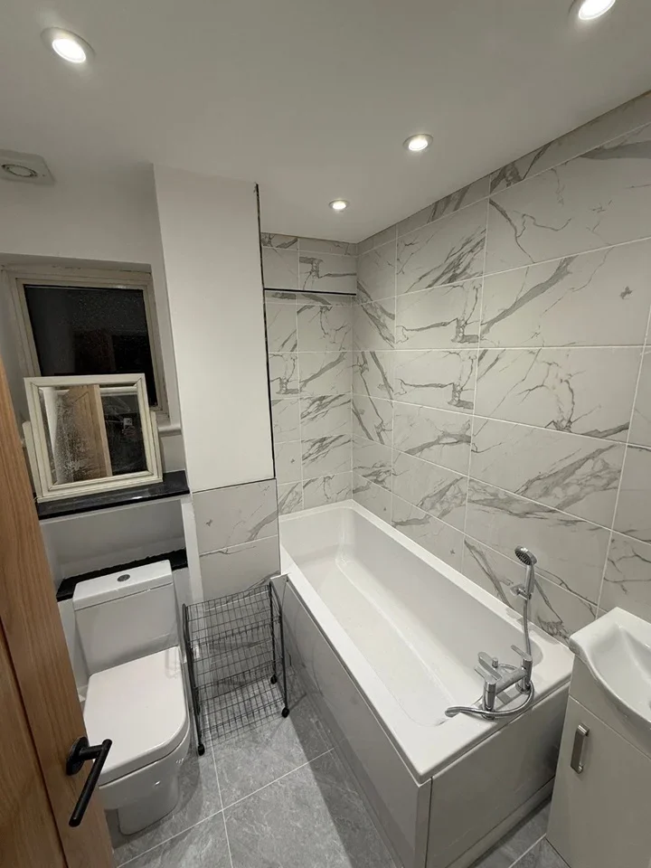 Room Shellbank Lane in Dartford