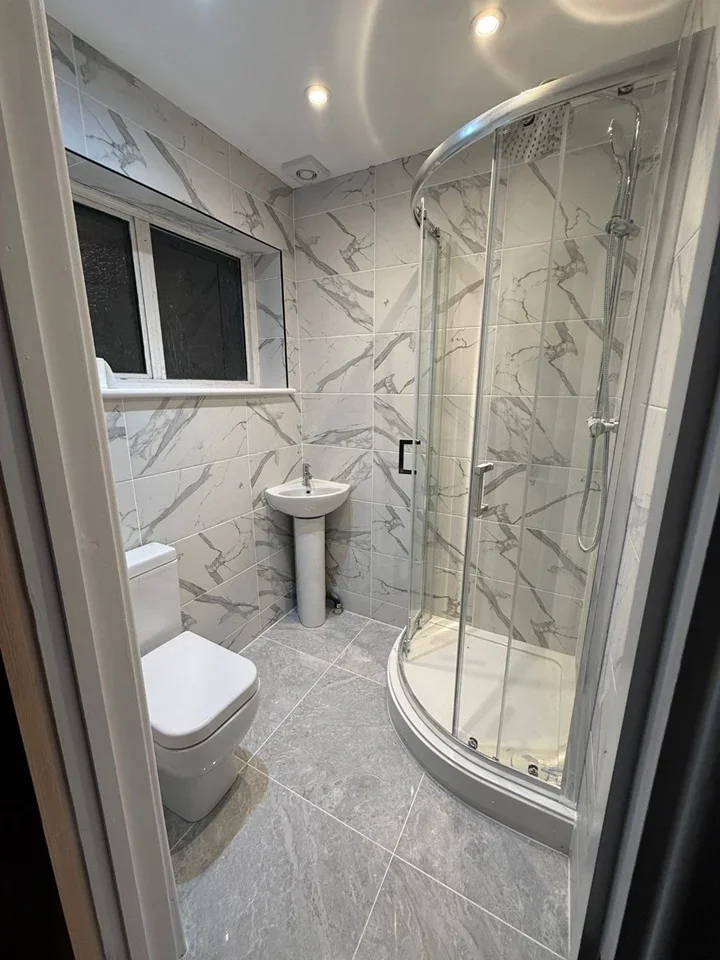 Room Shellbank Lane in Dartford