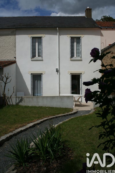 House Rue du 7 Juin 1944 in Vertou