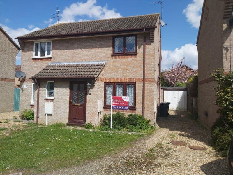 House Caldbeck Close in Peterborough