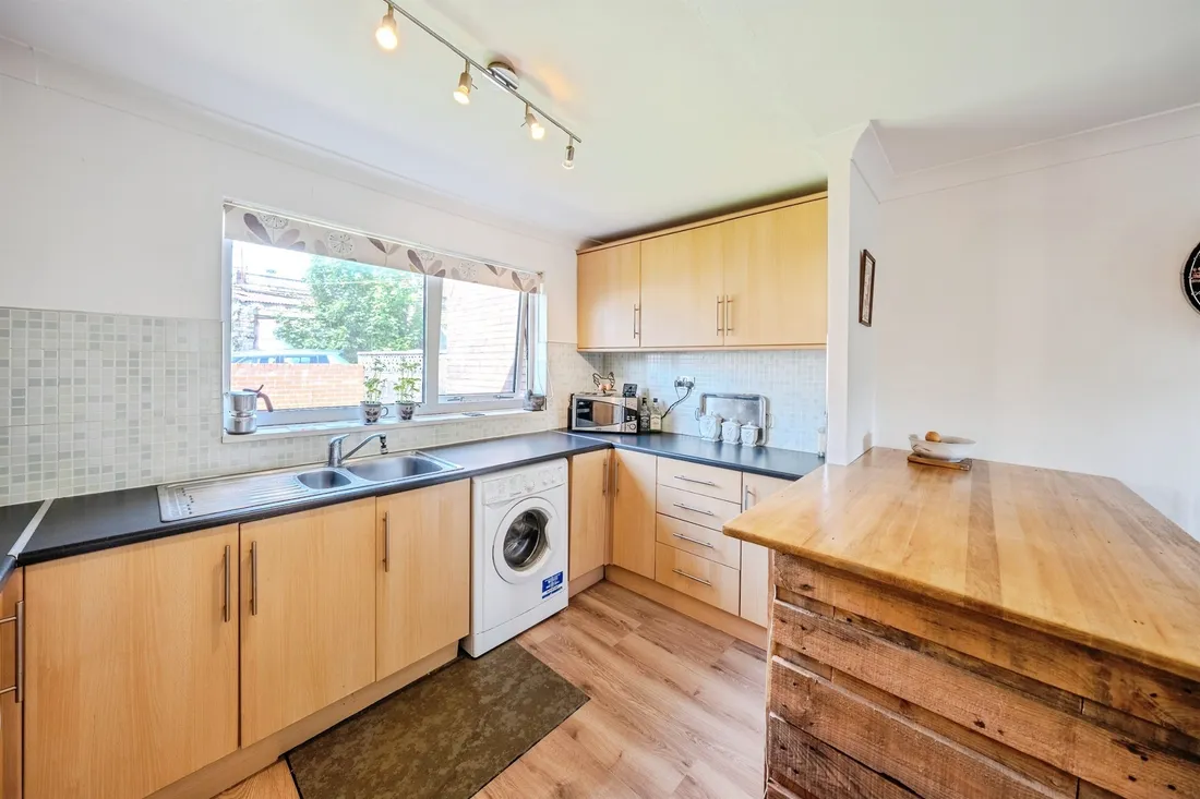 Flat Institution Terrace in Ebbw Vale