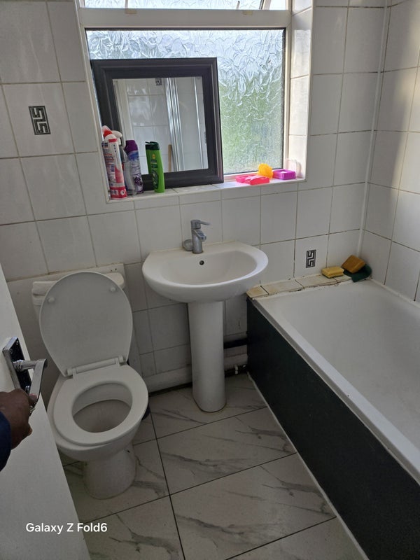 Room Brockman Rise in Greater London