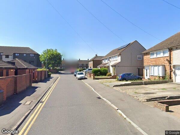 Flat Teviot Avenue in Kenningtons