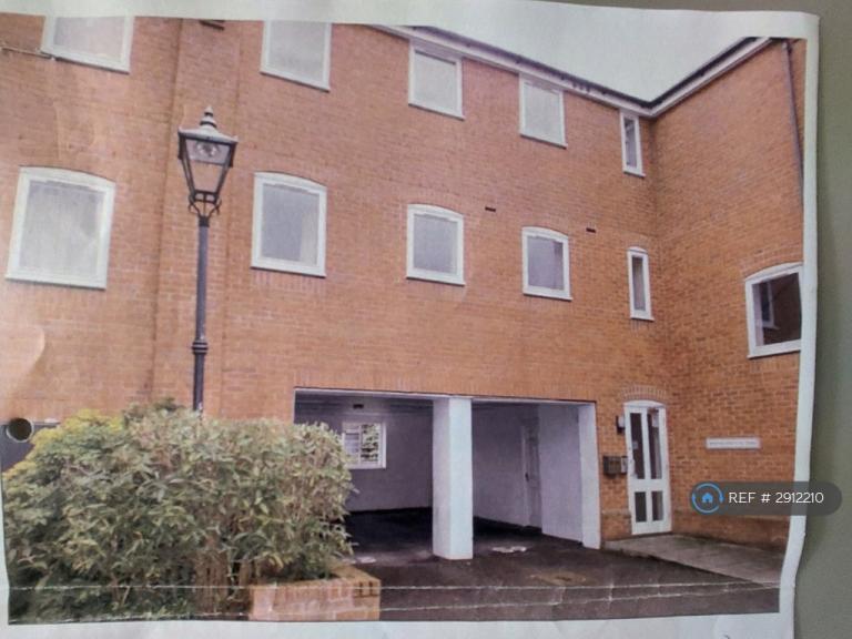 Flat Meachen Road in Colchester