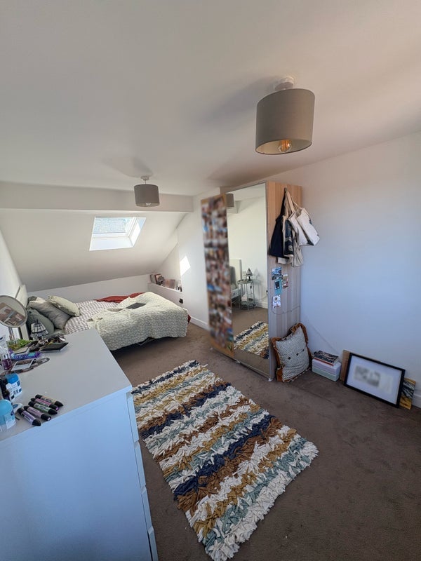 Room Faraday Road in Greater London