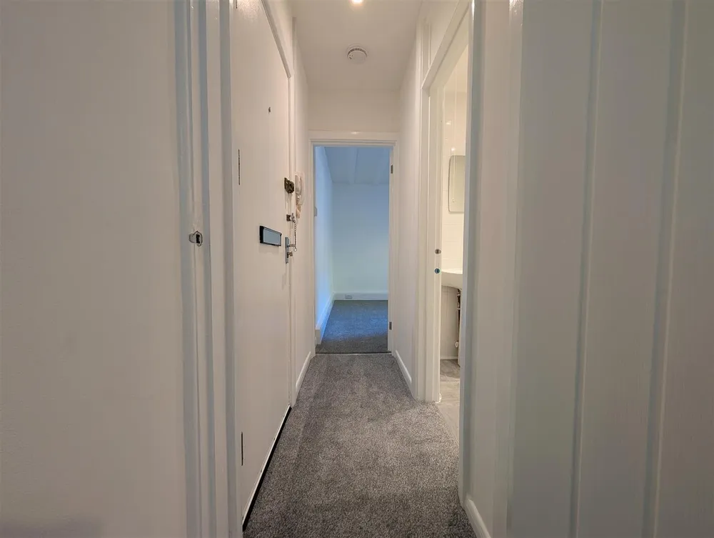 Flat Stitchill Road in Torquay