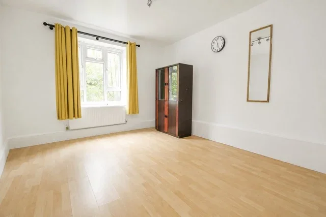 Flat Great Plumtree in Harlow