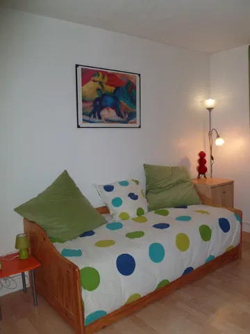 Chambre Rue de l'École à Saint-Thibault-des-Vignes