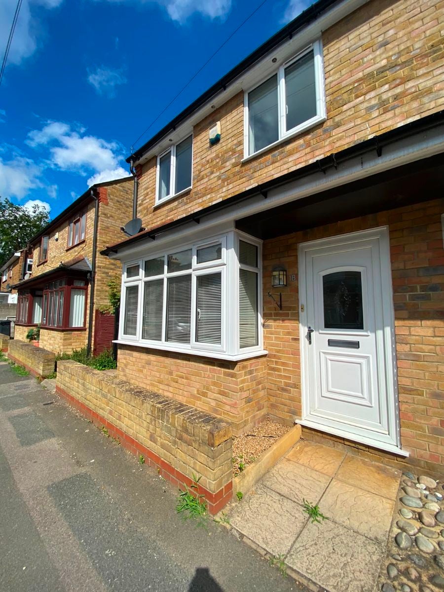 House Cheriton Avenue in Thanet