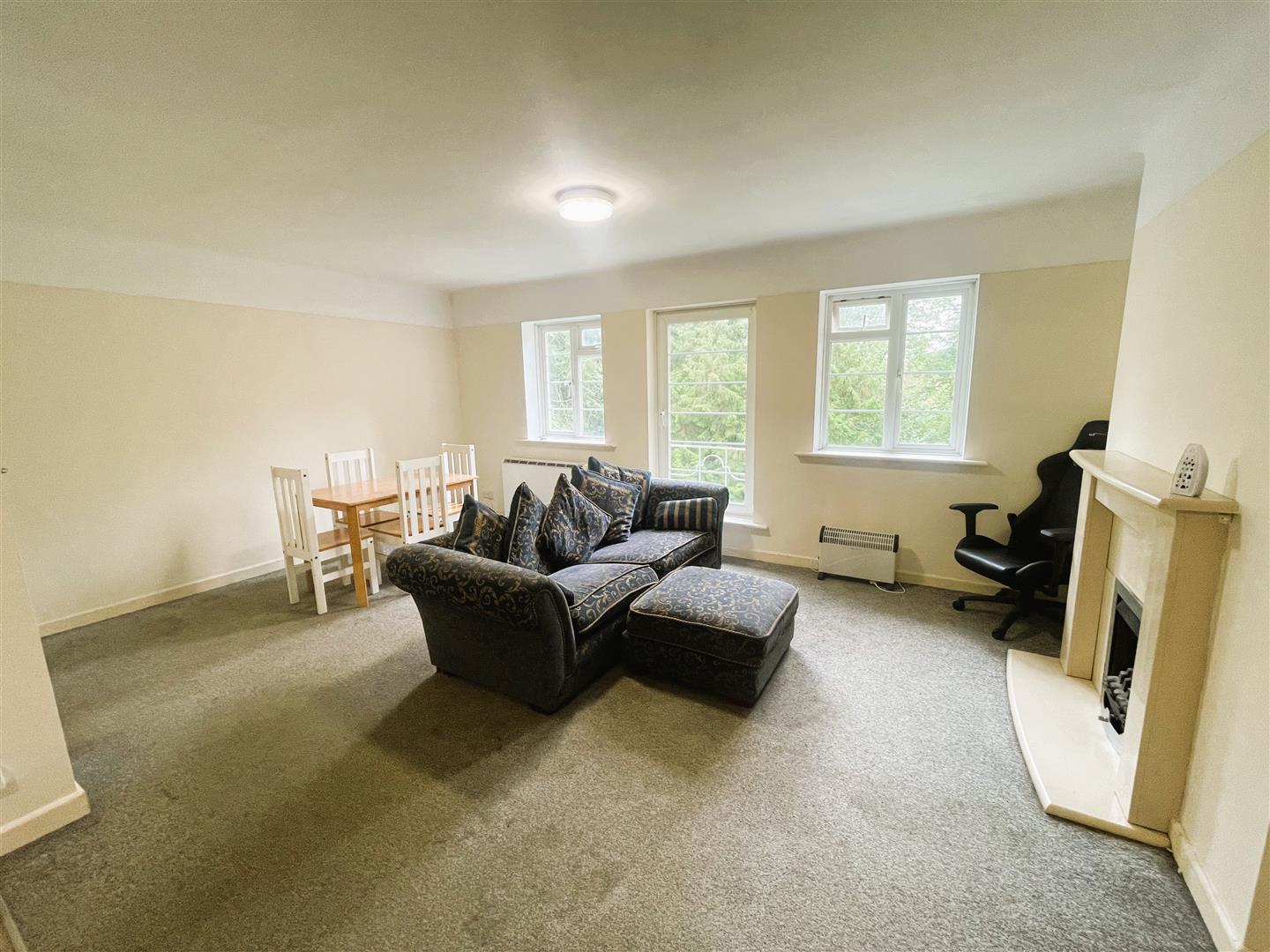 Flat Hulse Road in Southampton