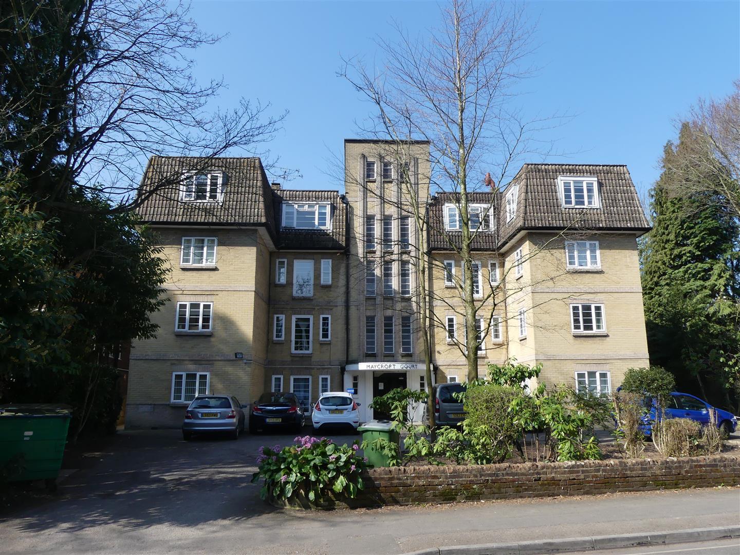 Flat Hulse Road in Southampton